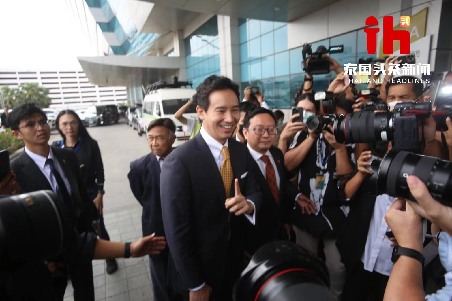 泰国法院判决前总理披塔持股无罪，或将重返国会
