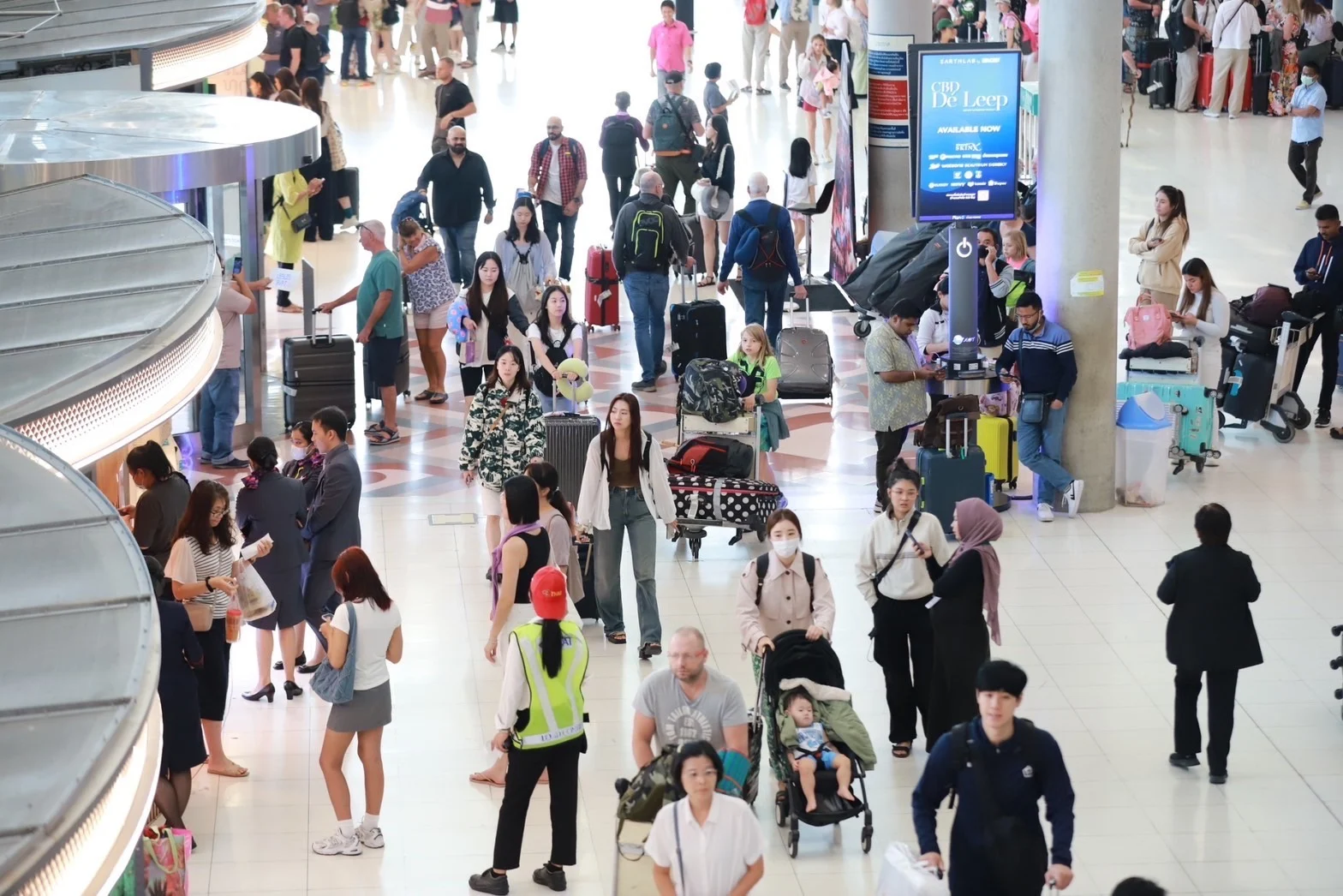 春节狂潮！泰国素万那普机场预计日均接待超18万旅客