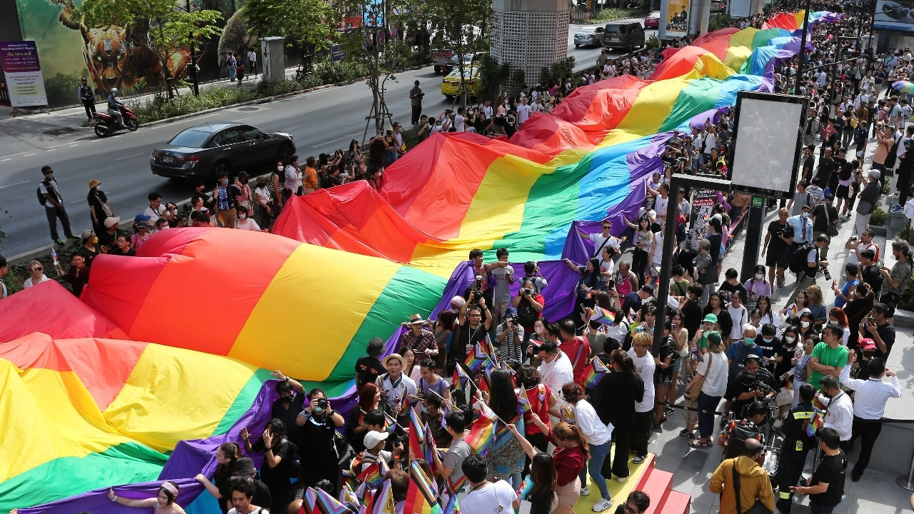 泰国总理将参加2024曼谷骄傲游行，与LGBTQ+群体同欢